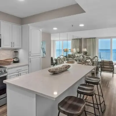 Beachcrest 402