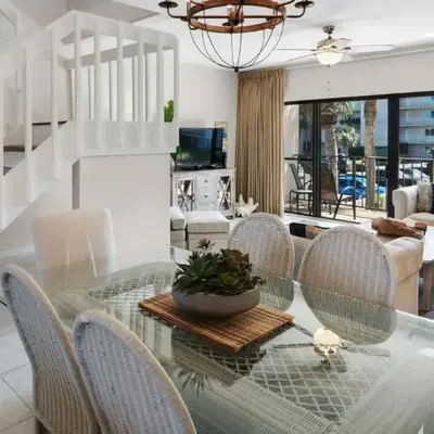 Emerald Hill 36