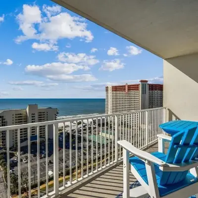 Beautiful Condo with Ocean View from 15th Floor