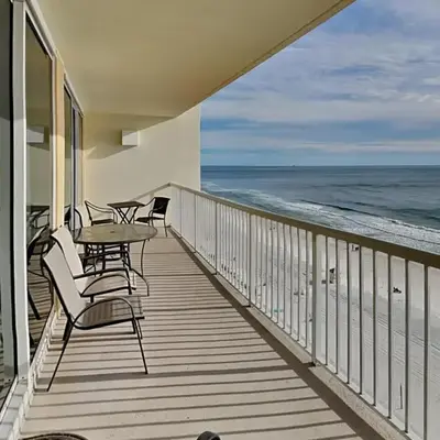 Majestic Beach Towers I #1004