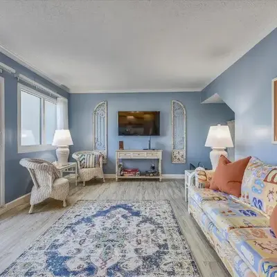 Recently renovated 2Bd