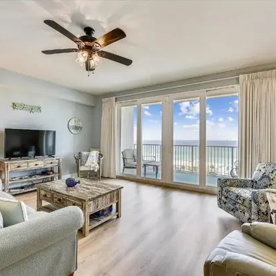 Laketown Wharf 1003