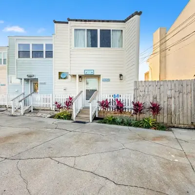 Breathtaking Views from Gulf Front 2 Bd / 3 Ba Townhome!
