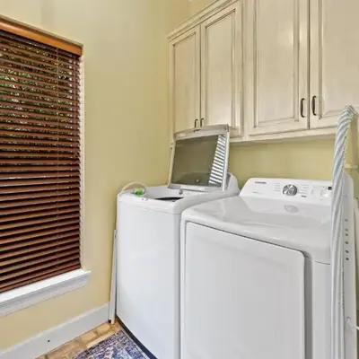109 Island Cove Ct - Blue Palm Cove