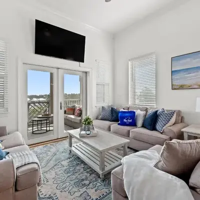 Remarkably Updated 3/2 in Seagrove Highlands - Gulf Views Sleeps 9!