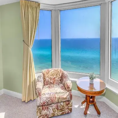 Emerald Beach Resort Condo-Gulf Front+Beach Access! Beach Chair Service!