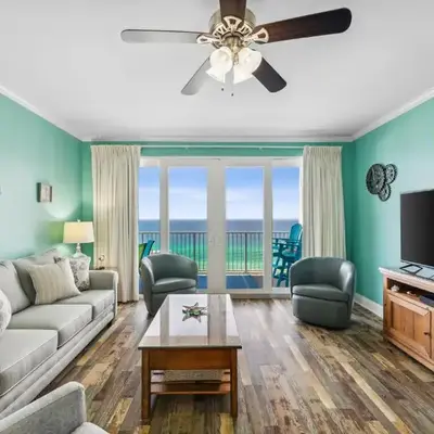 Laketown Wharf #1825